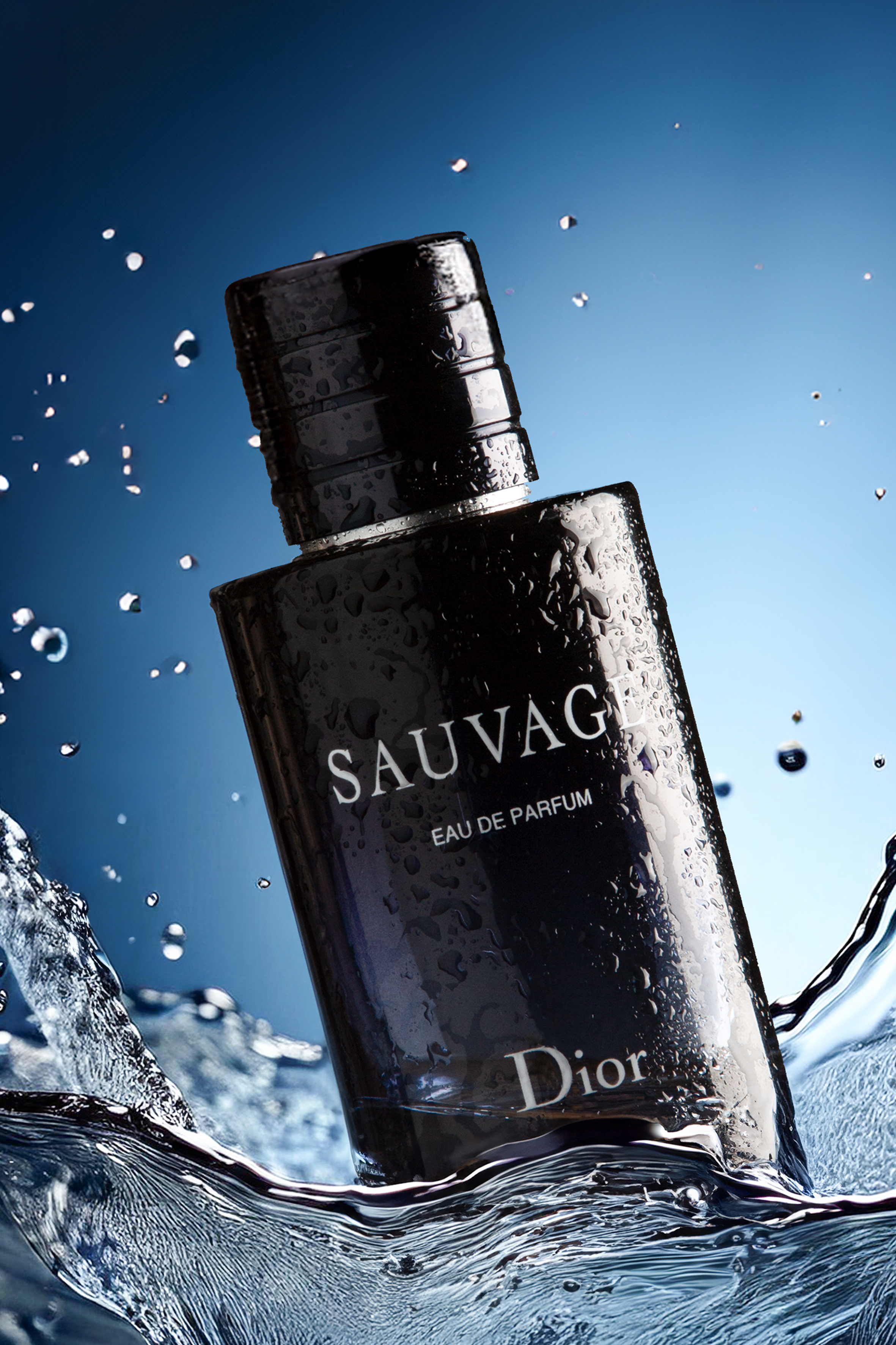 Dior Sauvage – Produktfoto im Wasser