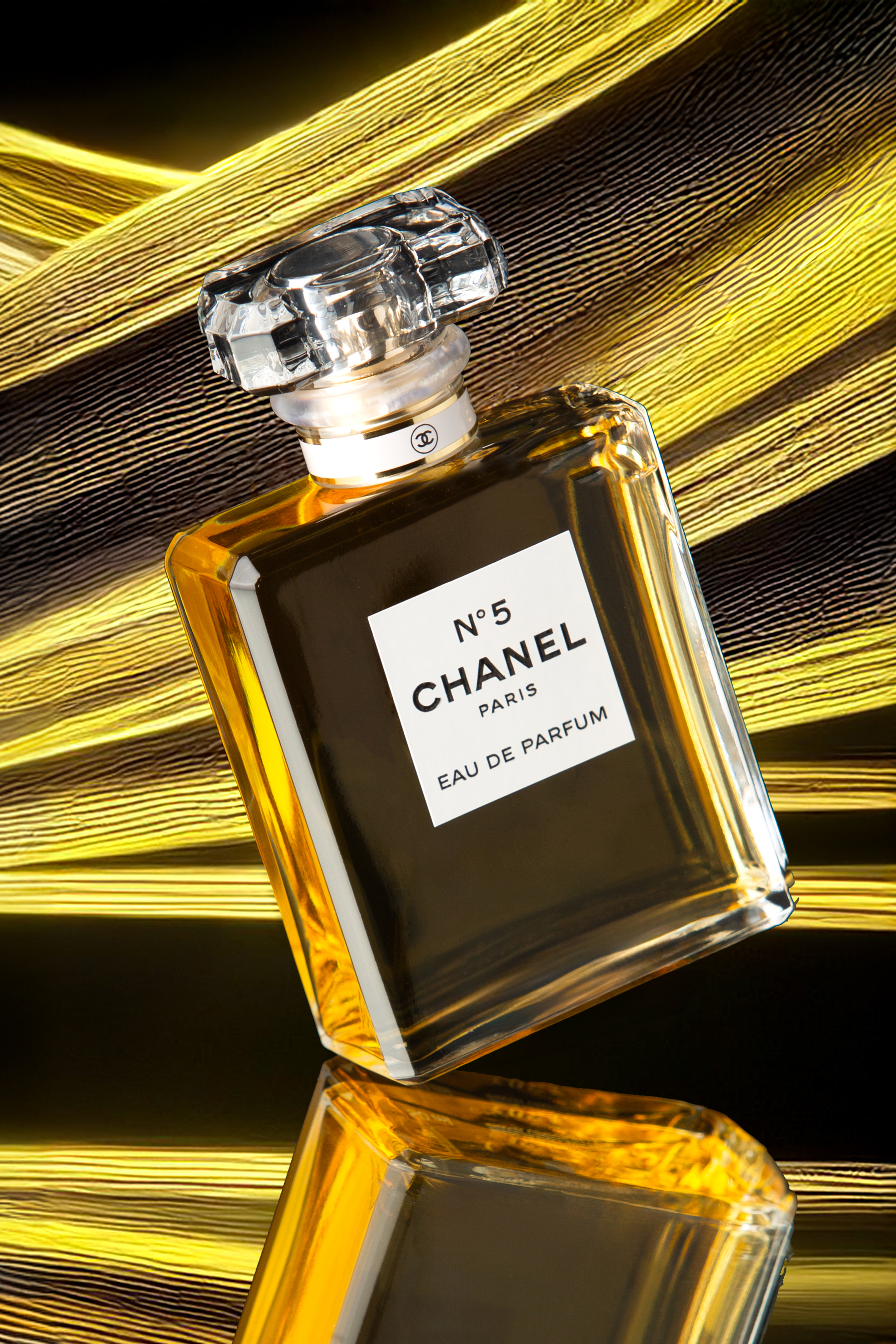 Chanel N°5 – Produktfoto mit Lichtstreifen